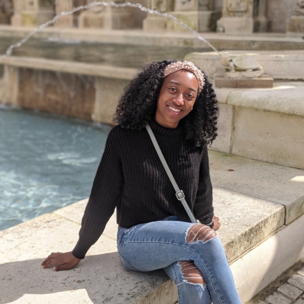 Meet your Posher, Ariell